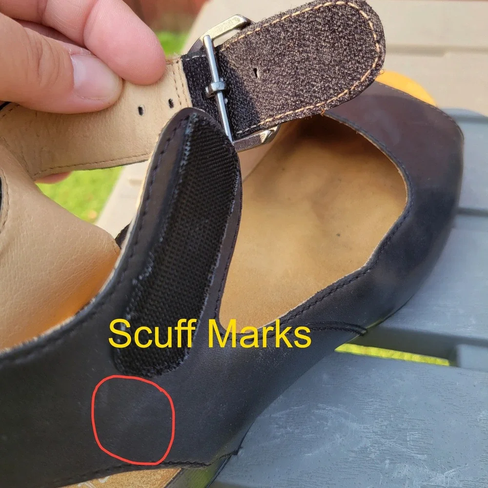 Dansko tiana are
